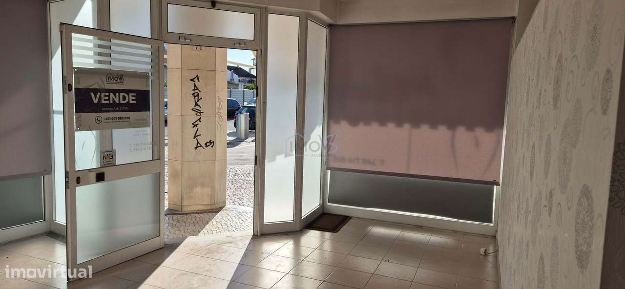 Loja/Escritório na Rua Rui Luís Gomes n.º 72-84 - Entroncamento - Grande imagem: 5/20