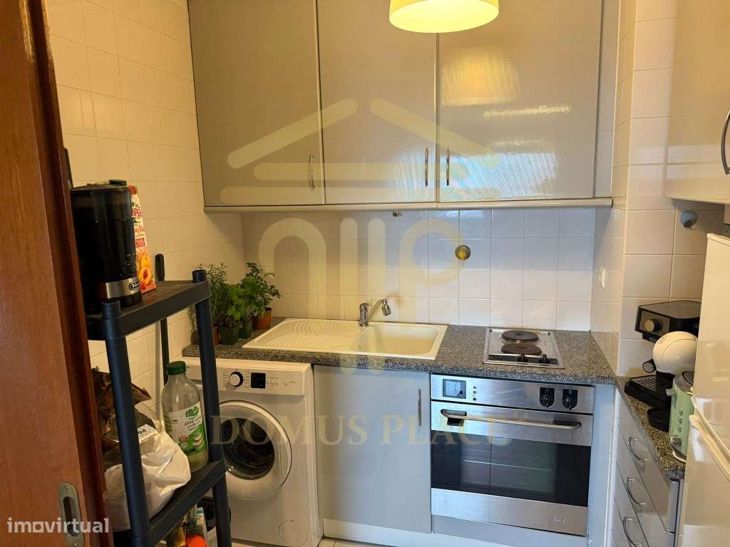 OPORTUNIDADE T1 EM LOCALIZAÇÃO PREMIUM DE LEÇA DAPALMEIRA-1