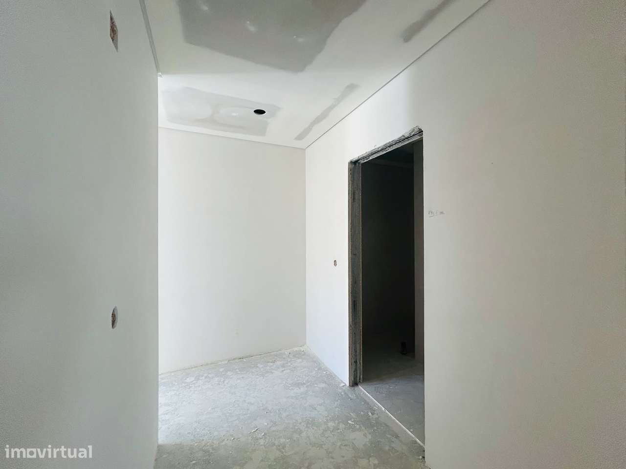 APARTAMENTO T3 PARA ENTREGA ATÉ DEZEMBRO DE 2026 C/BOX-14