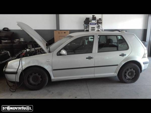 VW Golf IV 1.9 TDI 110cv 1999 para peças - 1