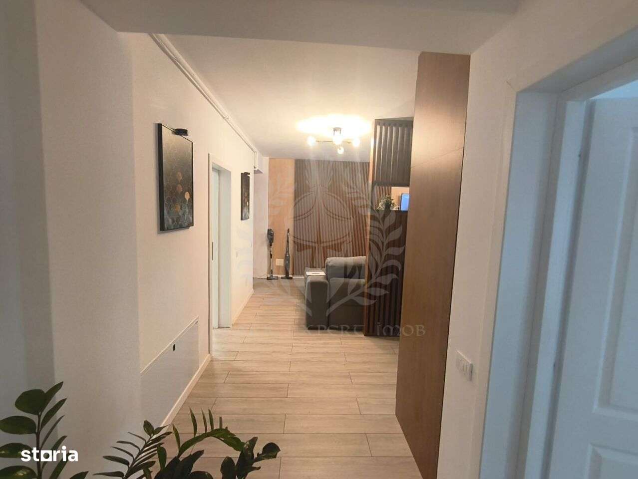 APARTAMENT 3 CAMERE// ZONA 9 MAI-19