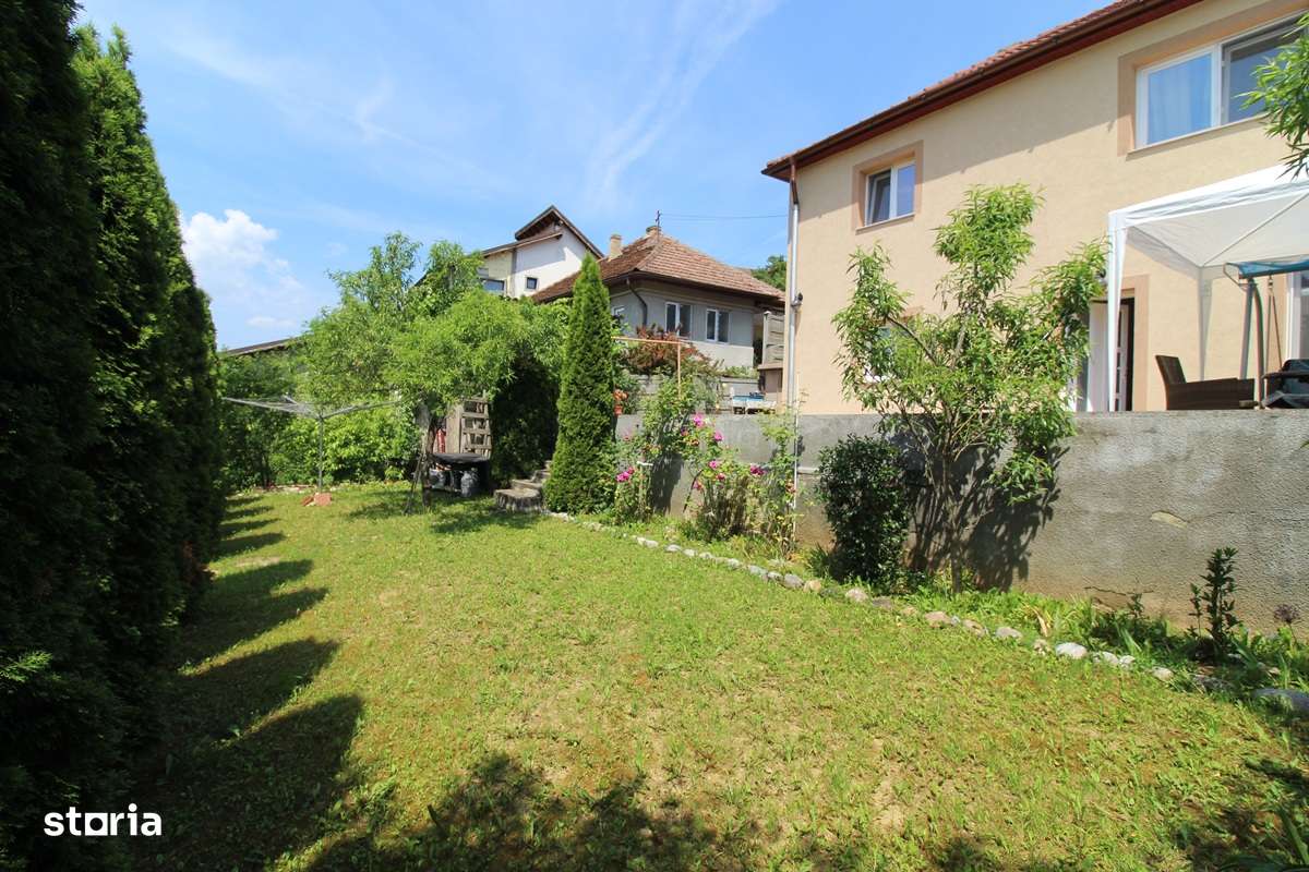 Vând casă P+E în Hunedoara, zona Chizid, teren 713mp, f.s. 17m - Imagine principală: 2/20