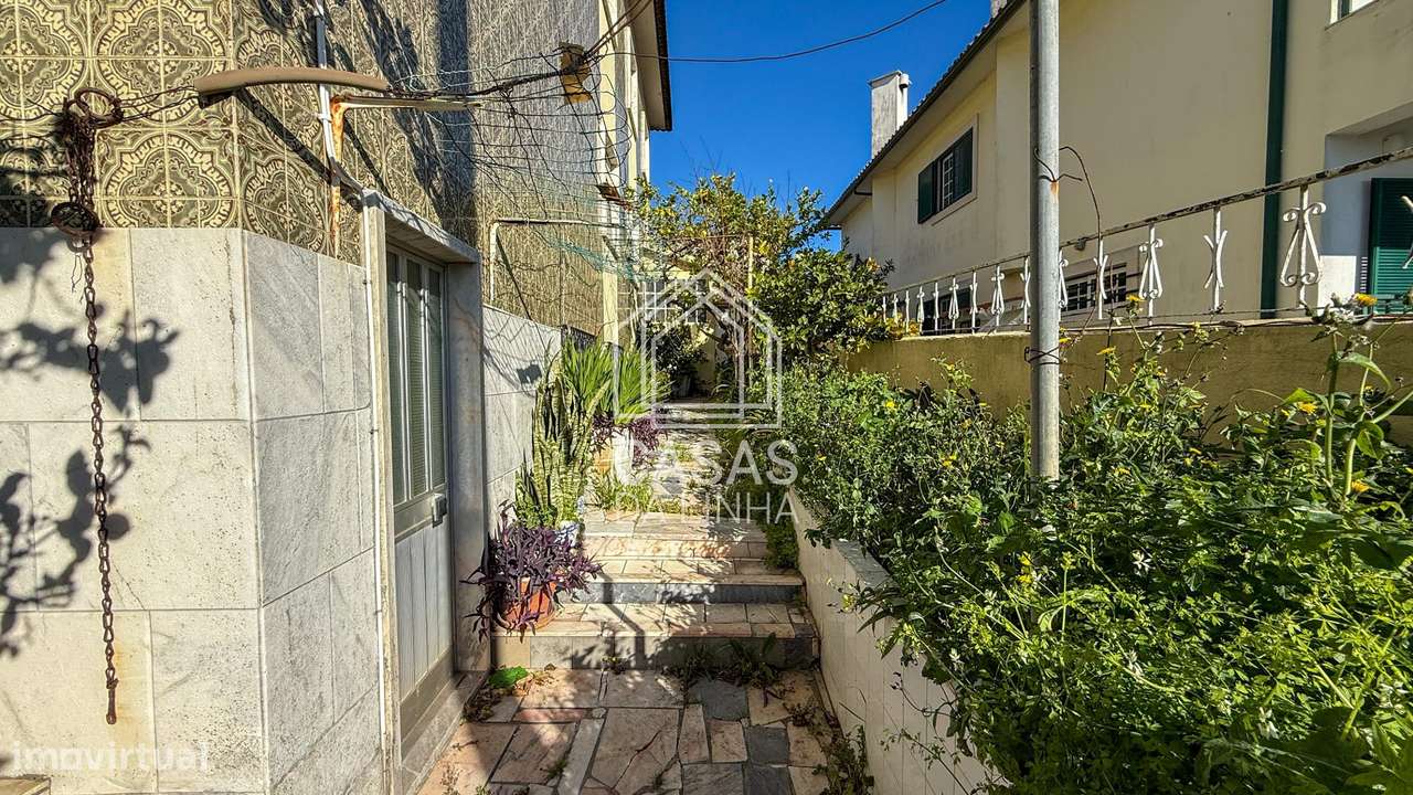 Moradia Independente T5 em Vila Fria - Porto Salvo-9