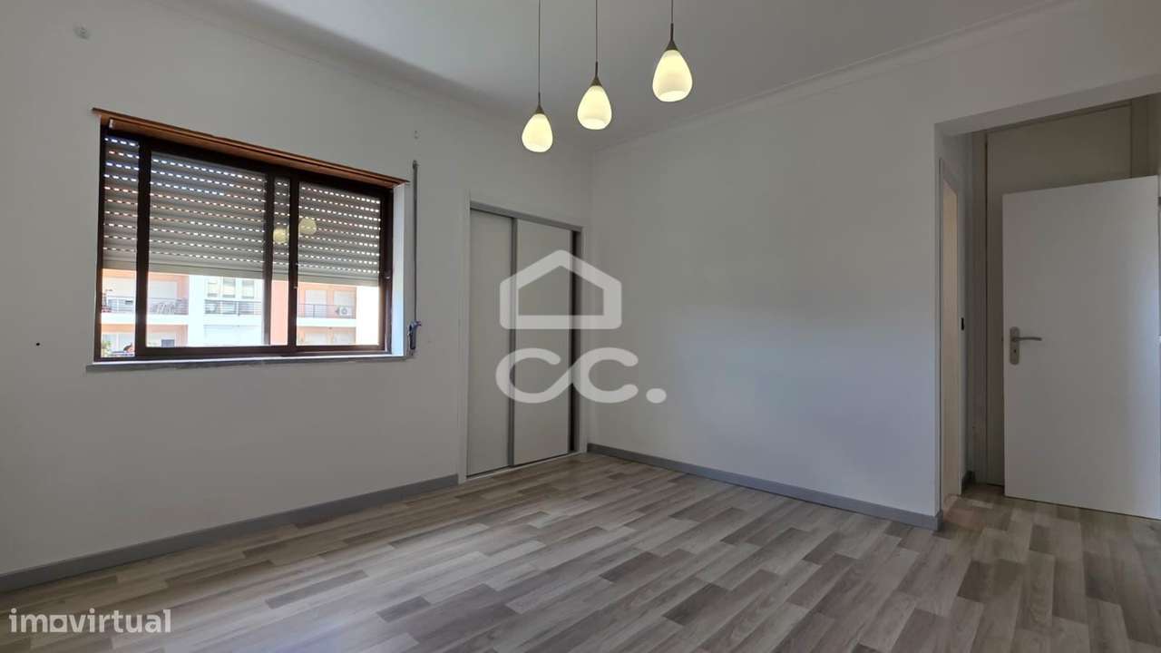 Apartamento de 4 quartos com vista para a montanha em Setúbal-13
