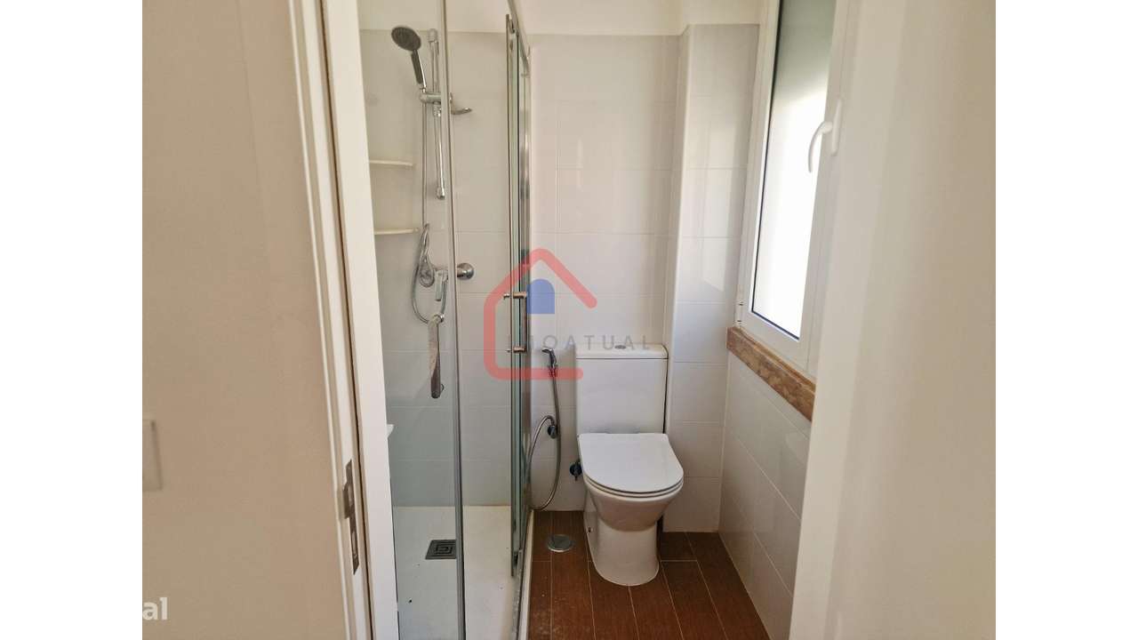 Apartamento T2 na Graça em Lisboa-9