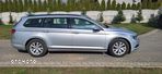 Volkswagen Passat - 4