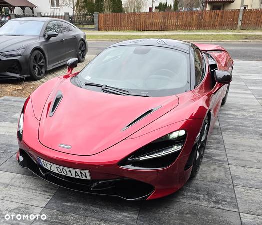 McLaren 720S Coupe - 2