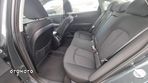 Kia Optima 2.0 L - 26