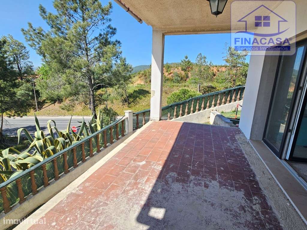 Moradia Isolada em fase de renovação/ remodelação com piscina e jar...-58
