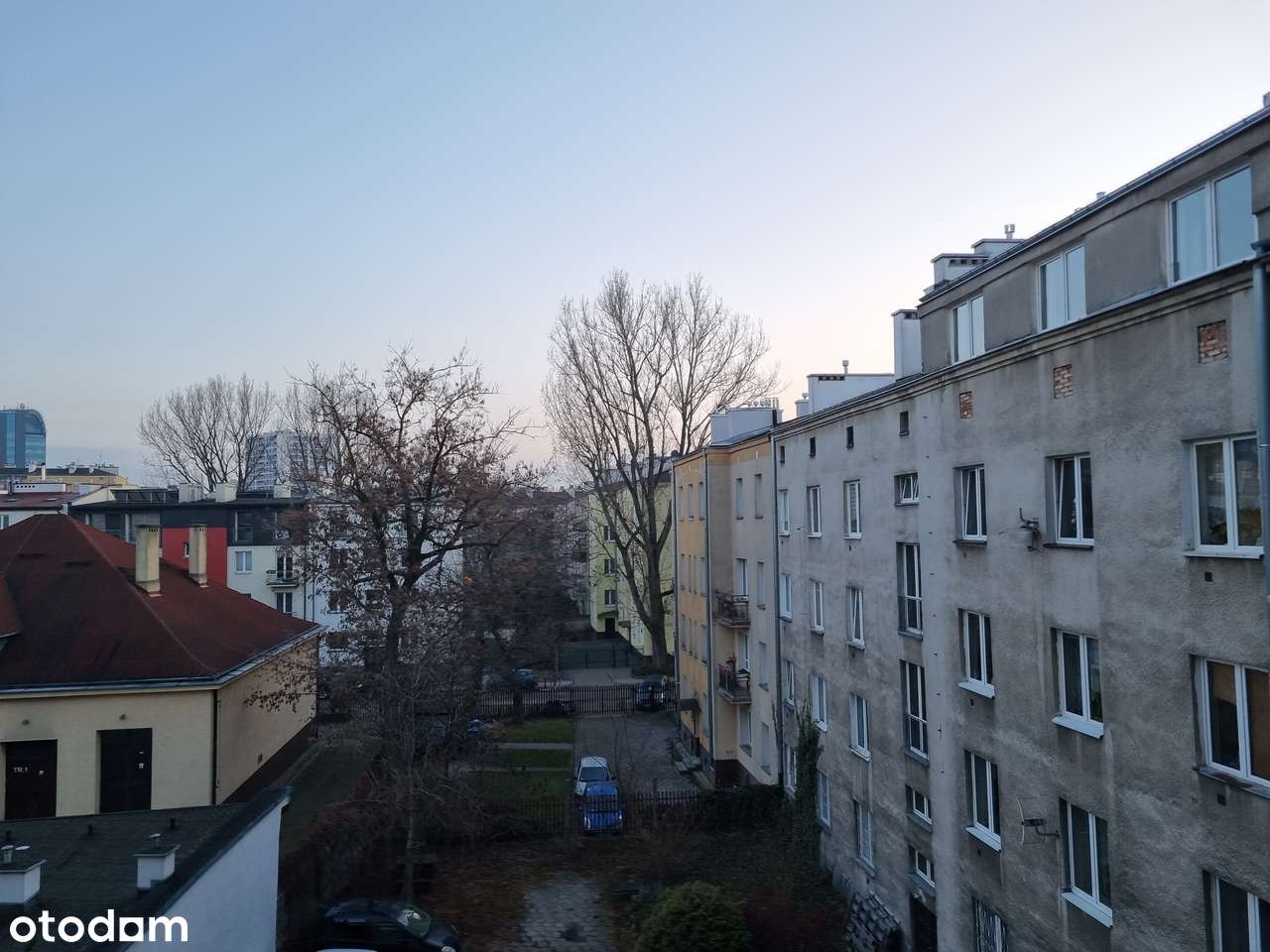 Dwupokojowe w super lokalizacji w kamienicy (do remontu)-13