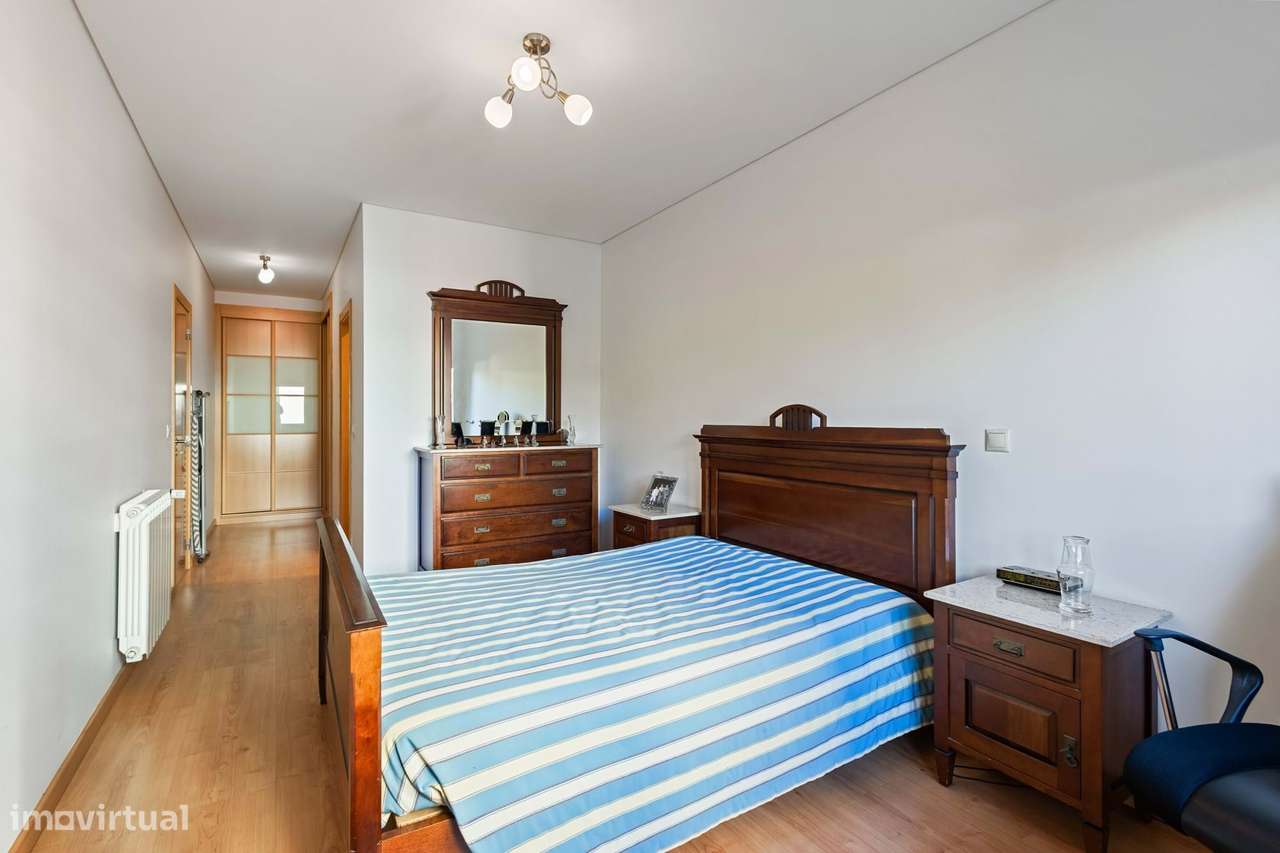 T3 exclusivo na Urbanização da Malvarosa-16