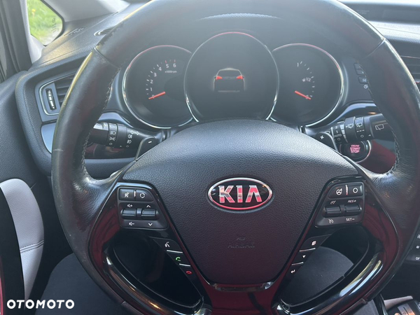 Kia Ceed 1.6 CRDi 128 SW Vision - 25