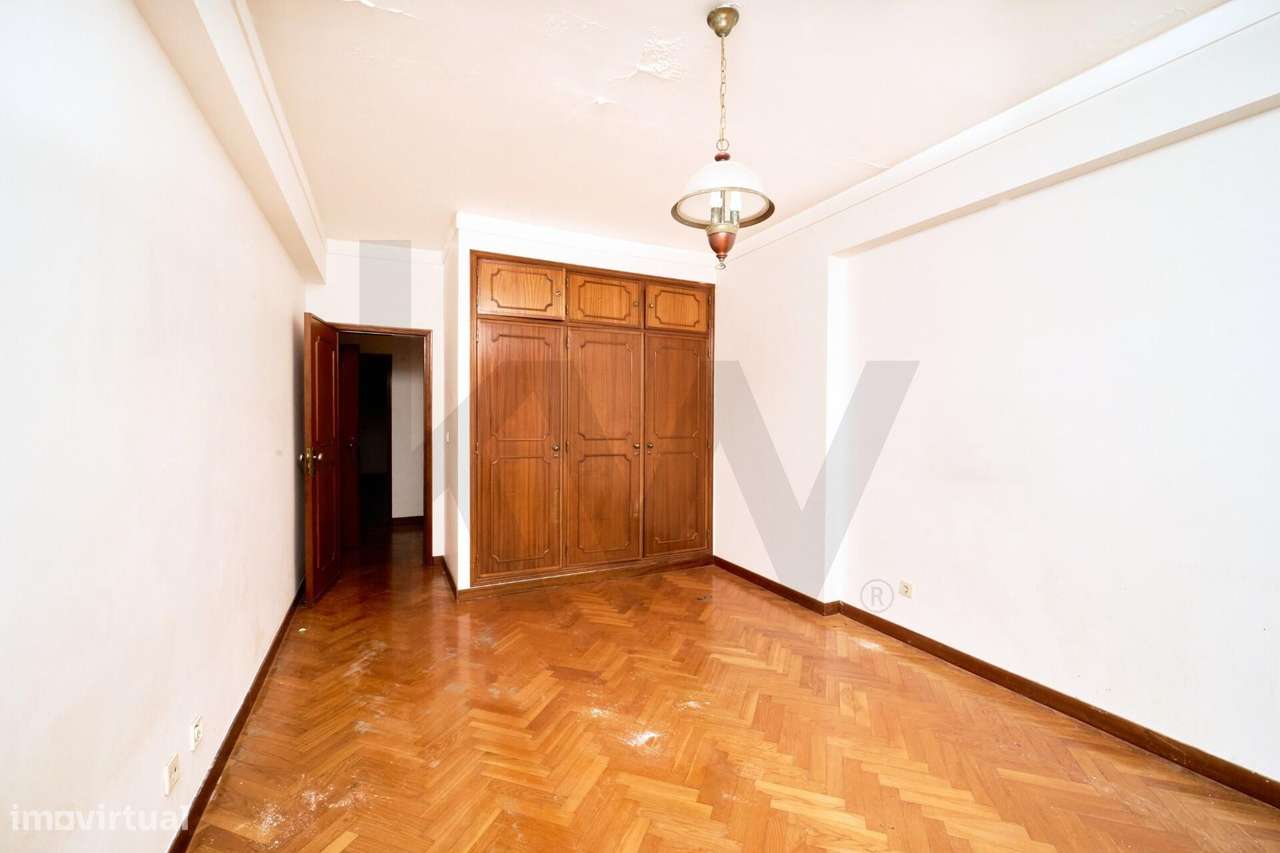 Penthouse Duplex T5 com Vista Desafogada e Excelente Potencial na Quin-14