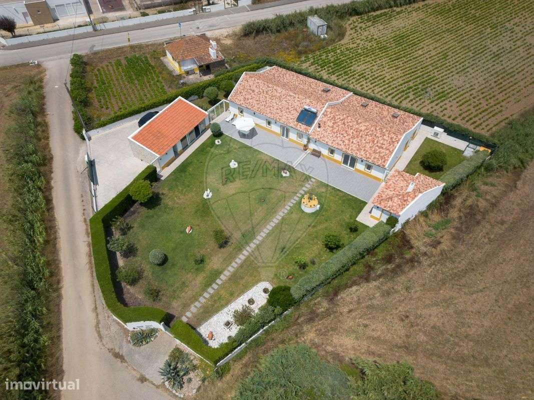 Moradia T5 para venda - Grande imagem: 2/45