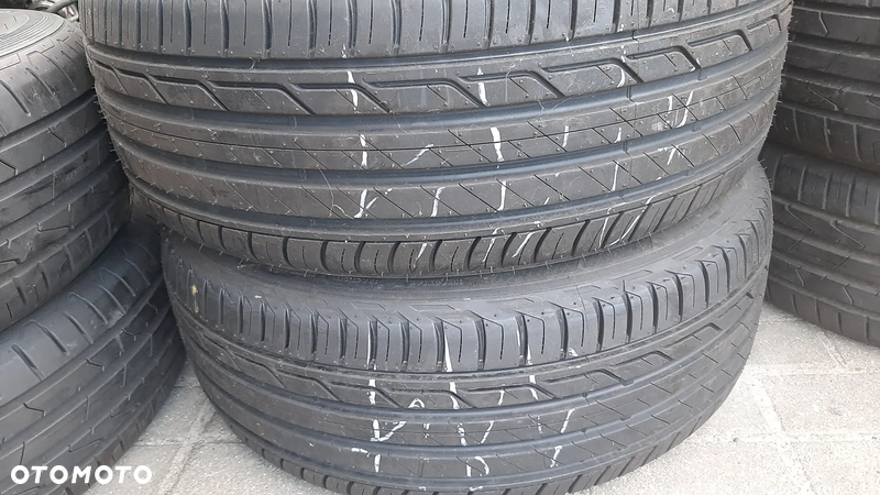 Bridgestone Turanza T001 215/50R18 92 W - 1