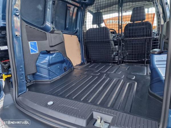 Ford transit courier - 20