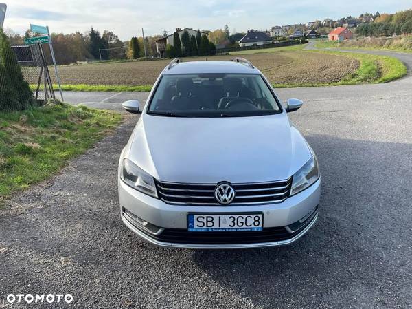 Volkswagen Passat 2.0 TDI Comfortline - 4