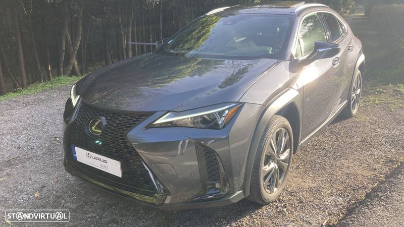 Lexus UX 250h Sport - 1