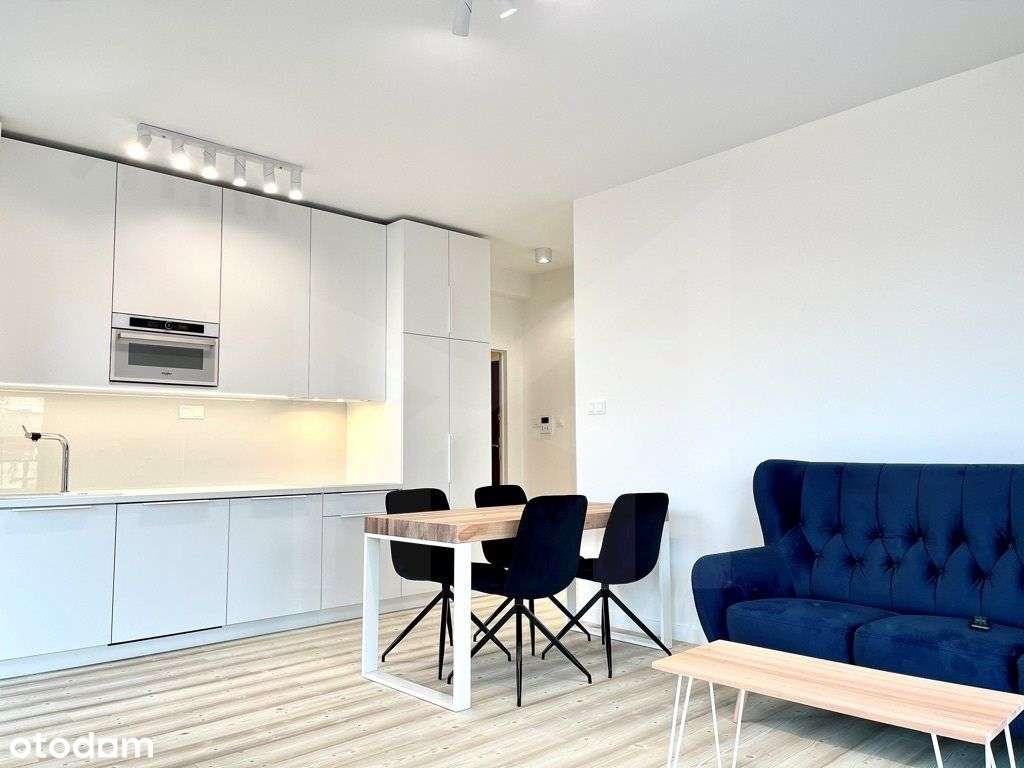 4 pokojowe mieszkanie przy jeziorze Maltańskim-12