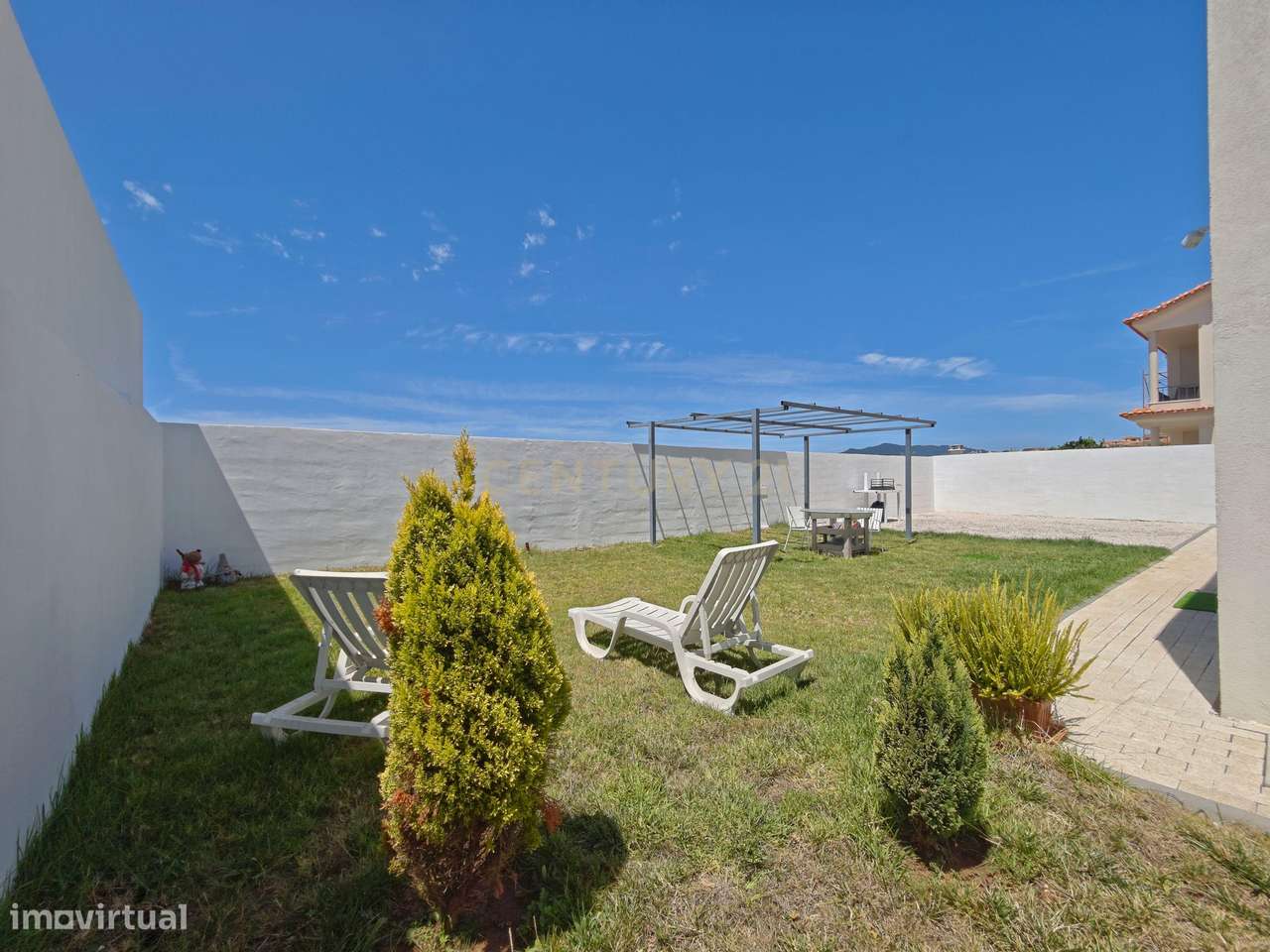 Moradia Contemporânea T3 + Escritório, com Jardim e Painéis Solares em-13