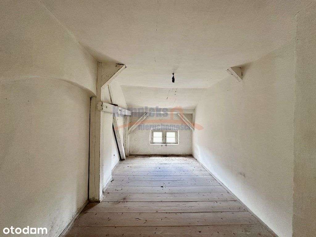 Nieruchomość - ogromny potencjał!-9