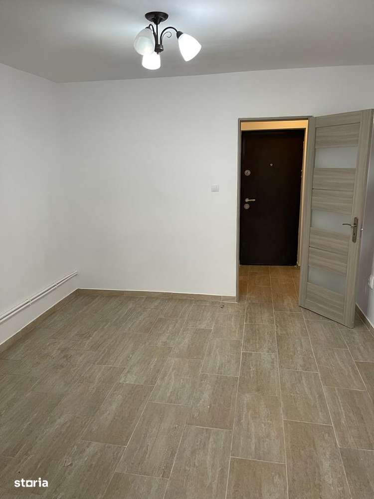 1 camera Nicolina - Gara Internationala-0