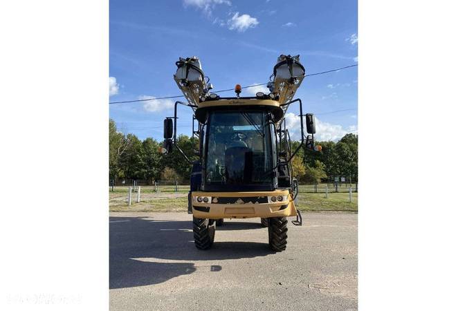 Challenger Rogator 645C - 2