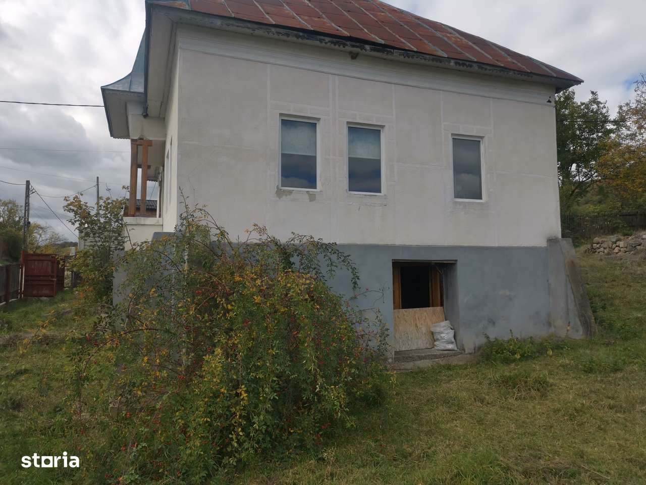 Casa batraneasca Aninoasa/ Arges, teren 1.200 mp-16