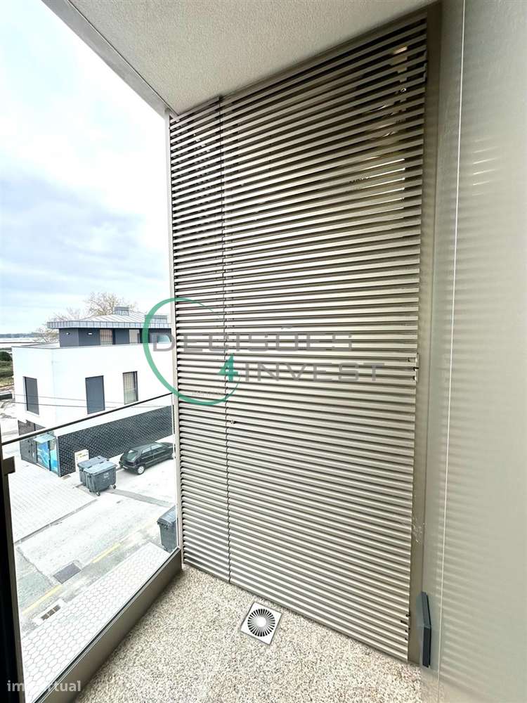 Apartamento T0 + T1 duplex com vista para a ria | Investimento junto à-16