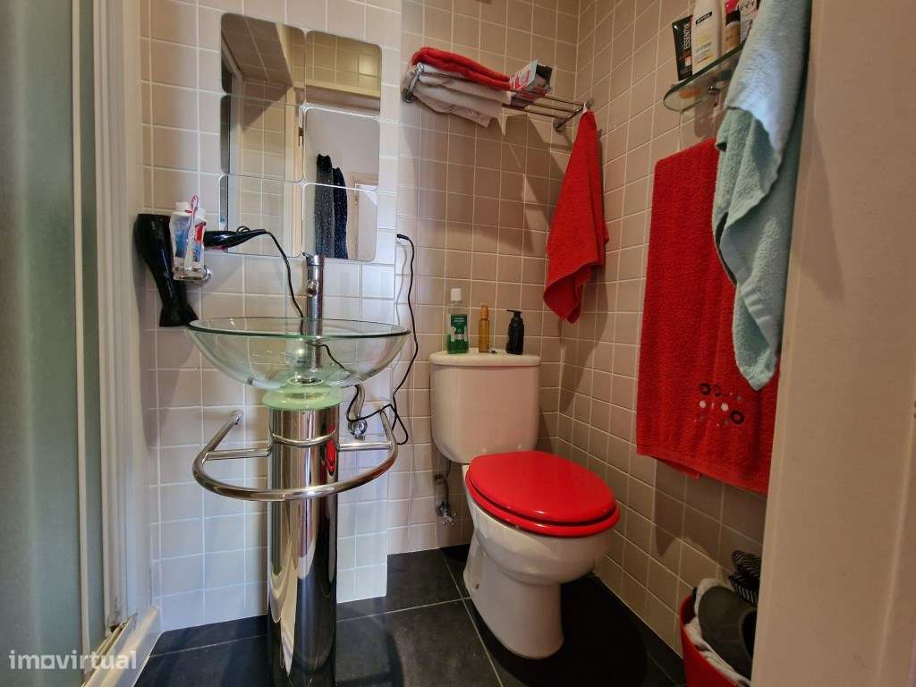 Vende-se T3 em Alfragide, Amadora-17