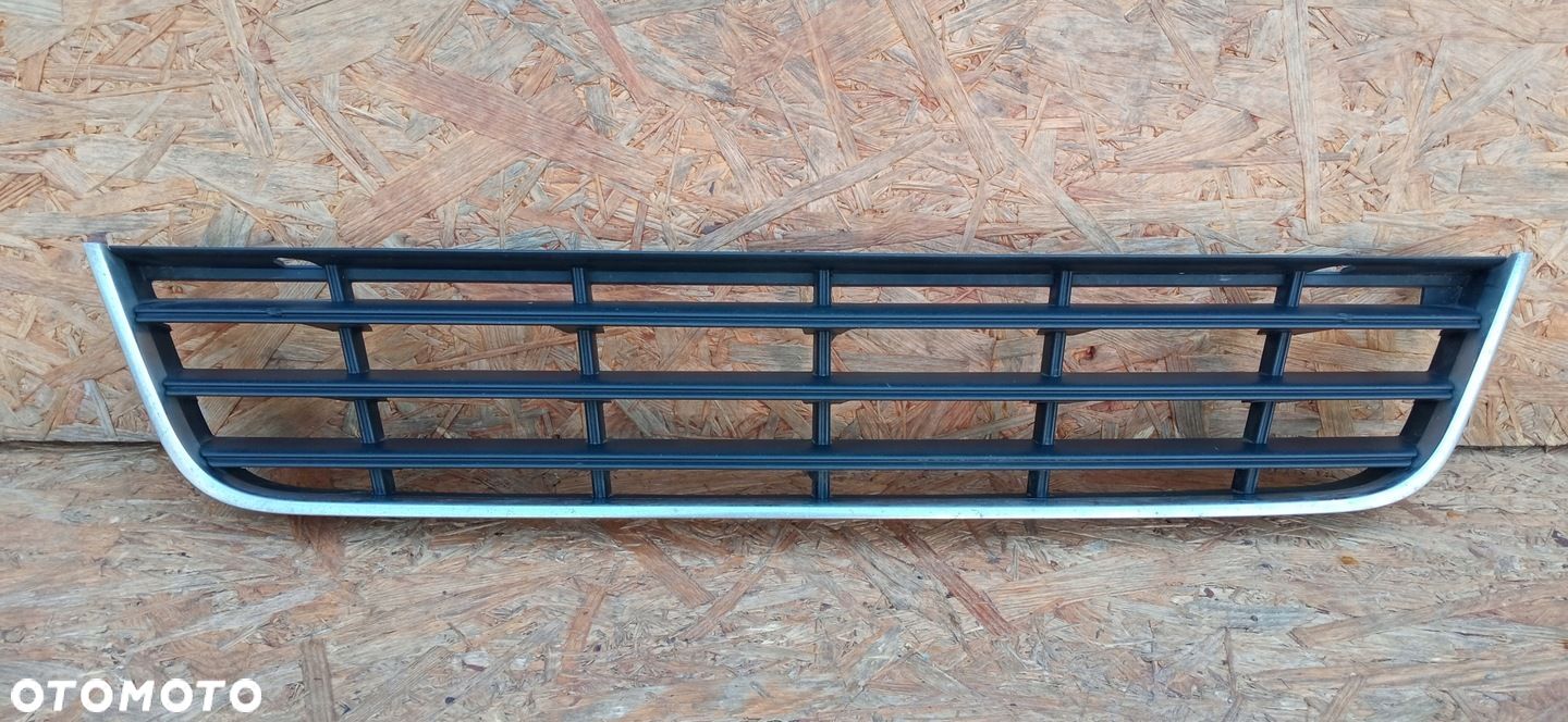 VOLKSWAGEN PASSAT B6 05- ATRAPA KRATKA GRILL ZDERZAKA PRZEDNIEGO 3C0853677 - 1