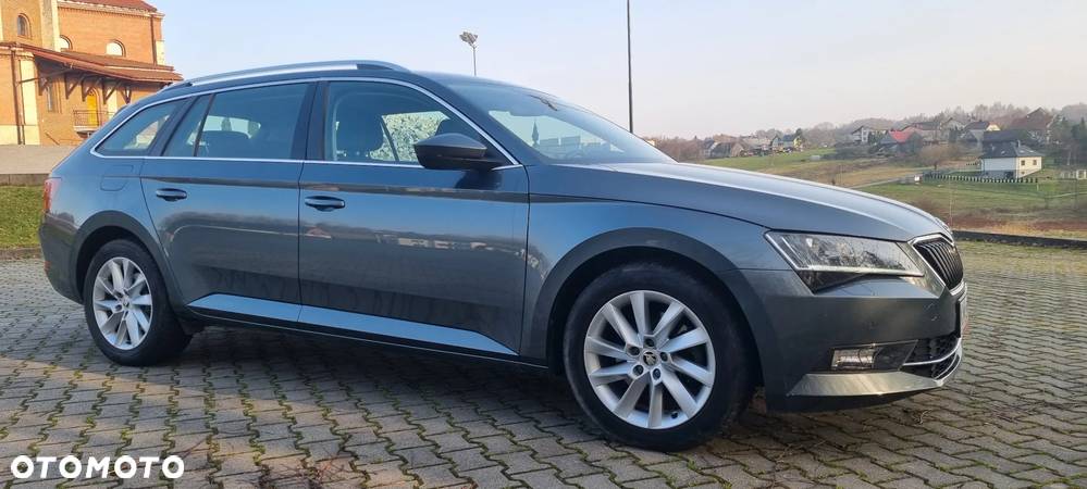 Skoda Superb 2.0 TDI 4x4 Ambition DSG - 7