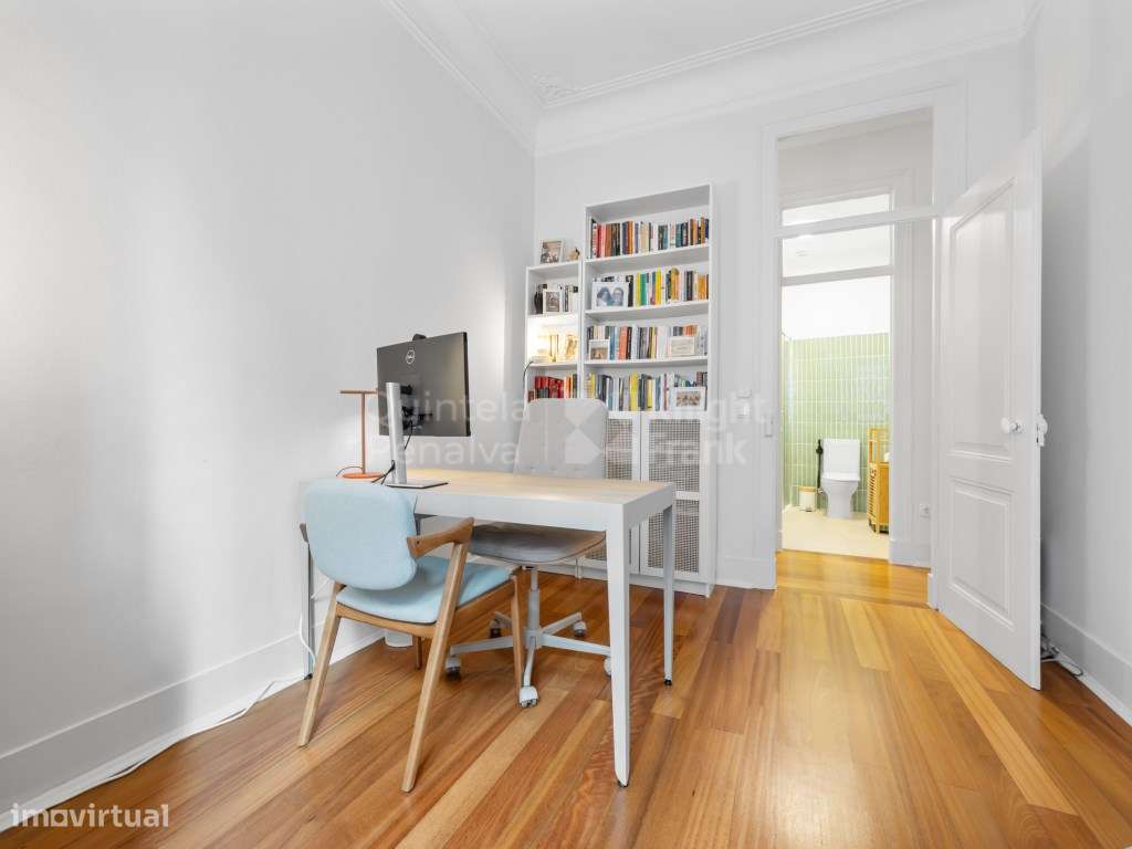 Apartamento T3 totalmente remodelado, São Bento, Lisboa-15