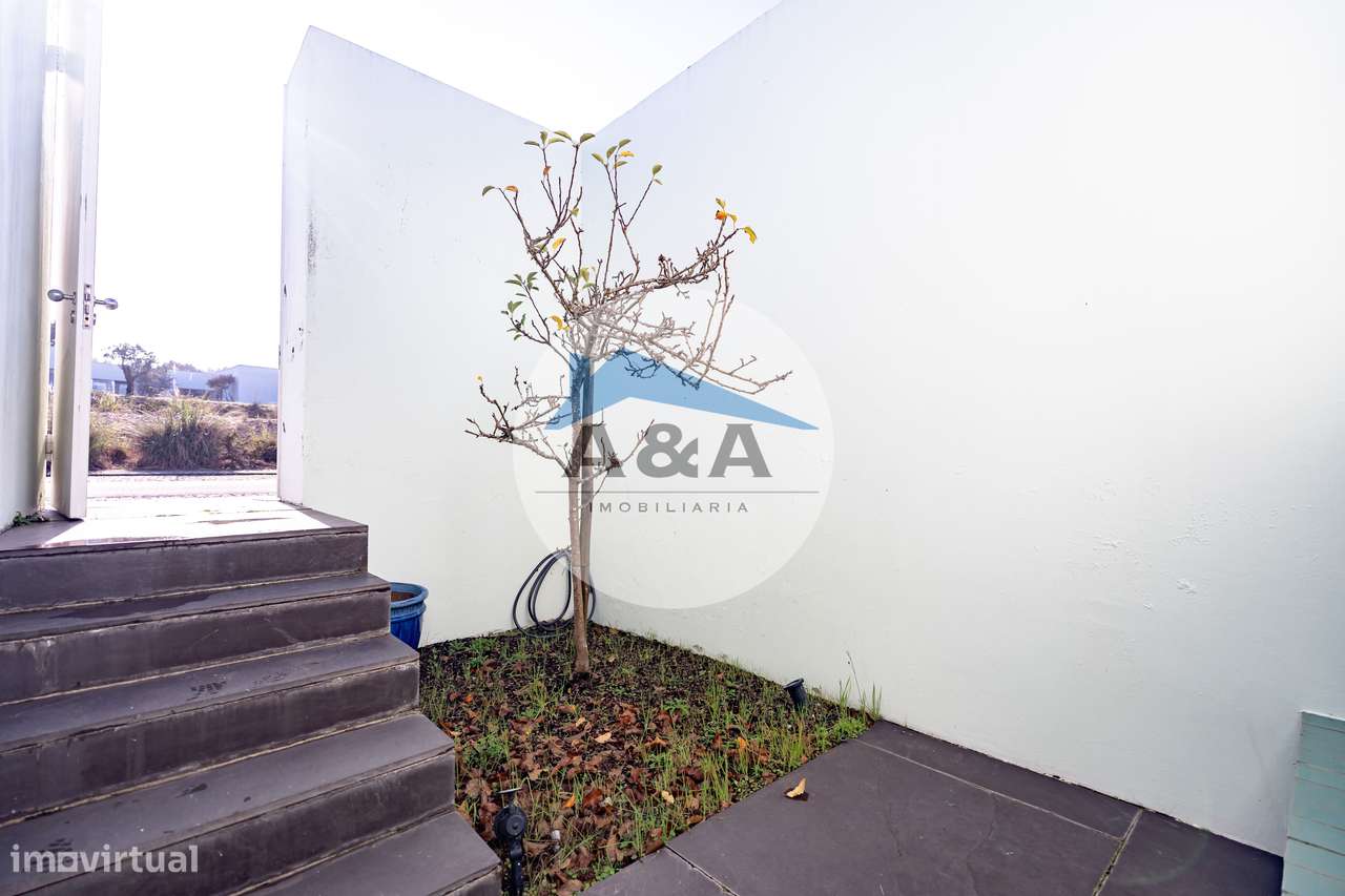 Villa Exclusiva de Arquitetura Contemporânea inserida na Natureza d...-53