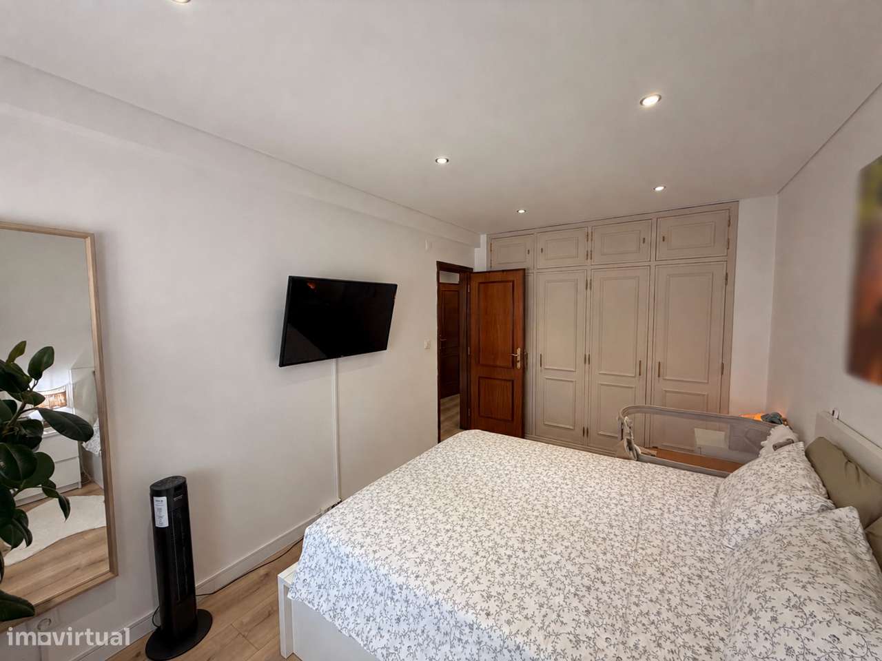 Apartamento T3 com Varanda - Quinta do Conde - 300.000€-16