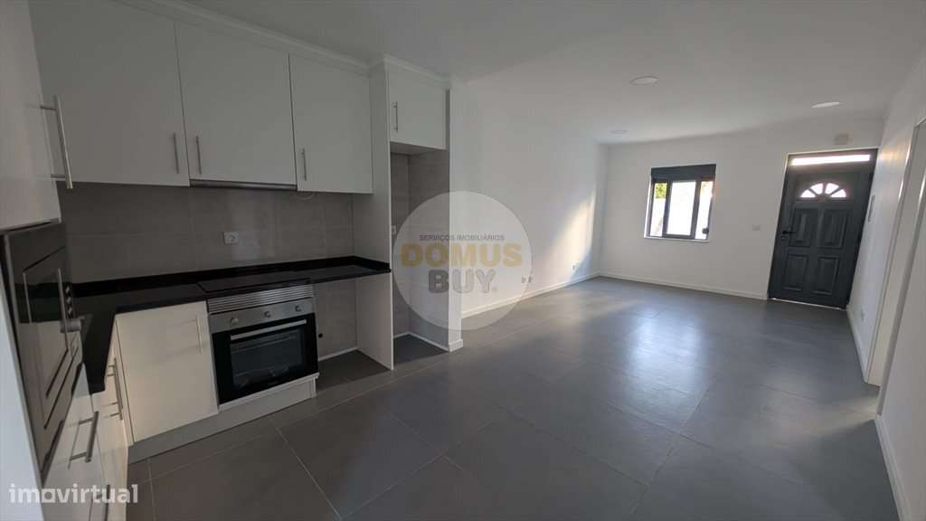 MORADIA TÉRREA T3 | SUITE | 2 WCS - BAIXA DA BANHEIRA-1