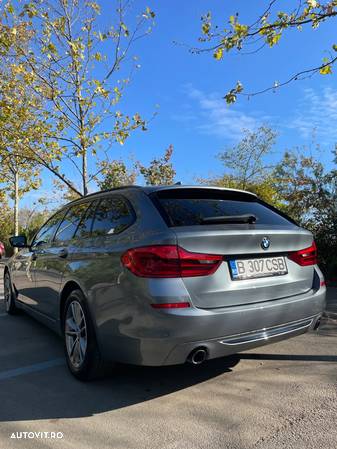 BMW Seria 5 520d Touring Aut. Sport Line - 13