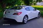 Hyundai Genesis Coupe 2.0 T - 3