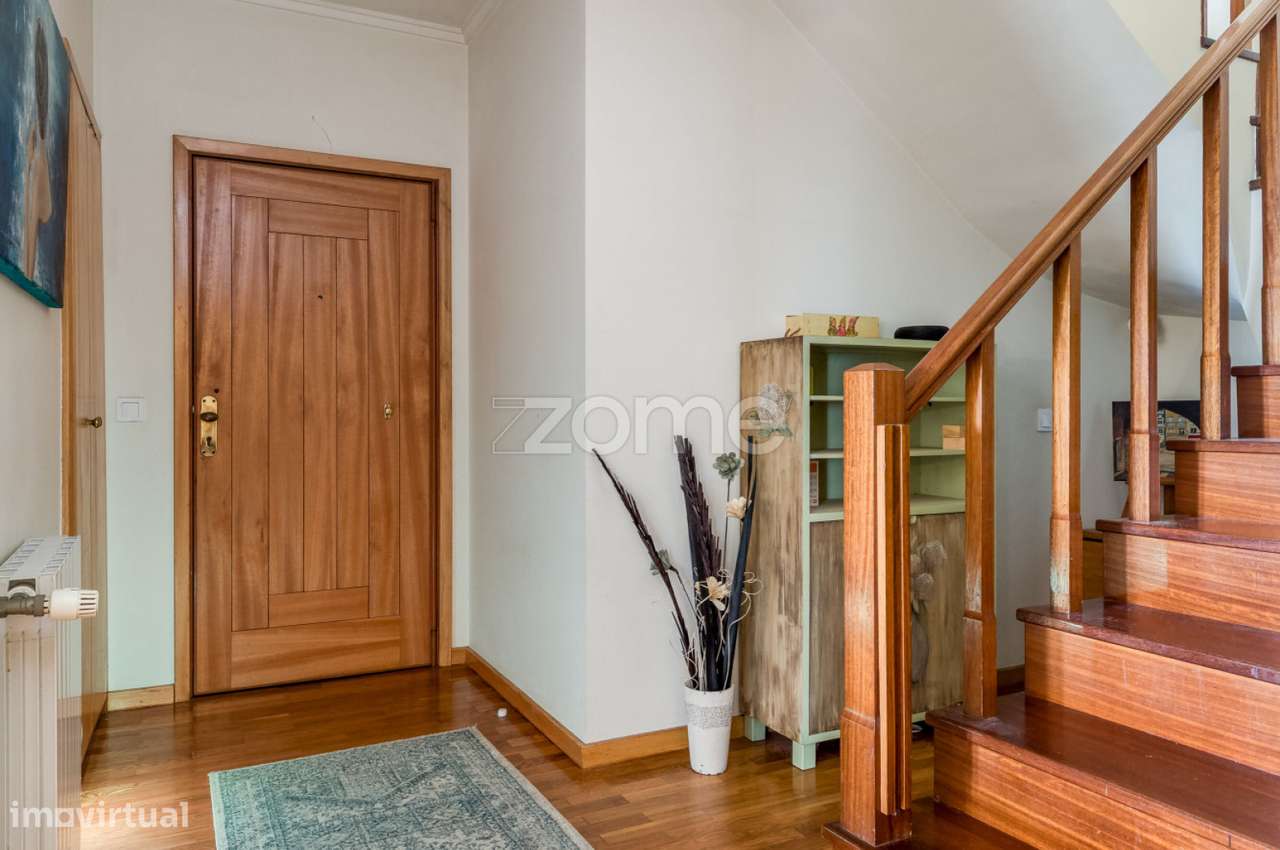 T3 / T4 Duplex com Terraços em Condomínio com Piscina – Francelos-28