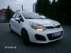 Kia Rio - 11