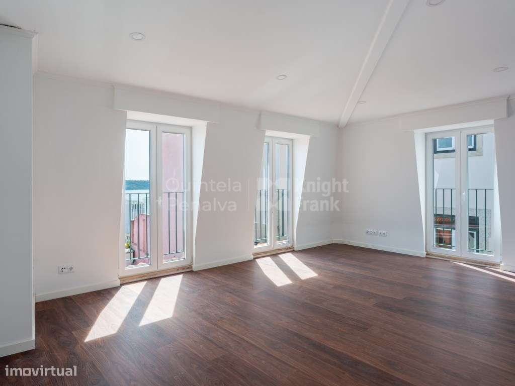 Apartamento T2, com vista rio, junto ao Chiado, Lisboa - Grande imagem: 4/26
