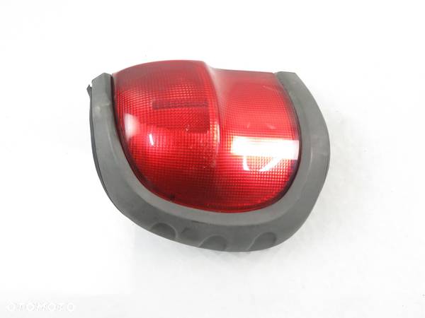 LAMPA LEWA TYLNA NISSAN TERRANO II (R20) lift 268550X000 - 3