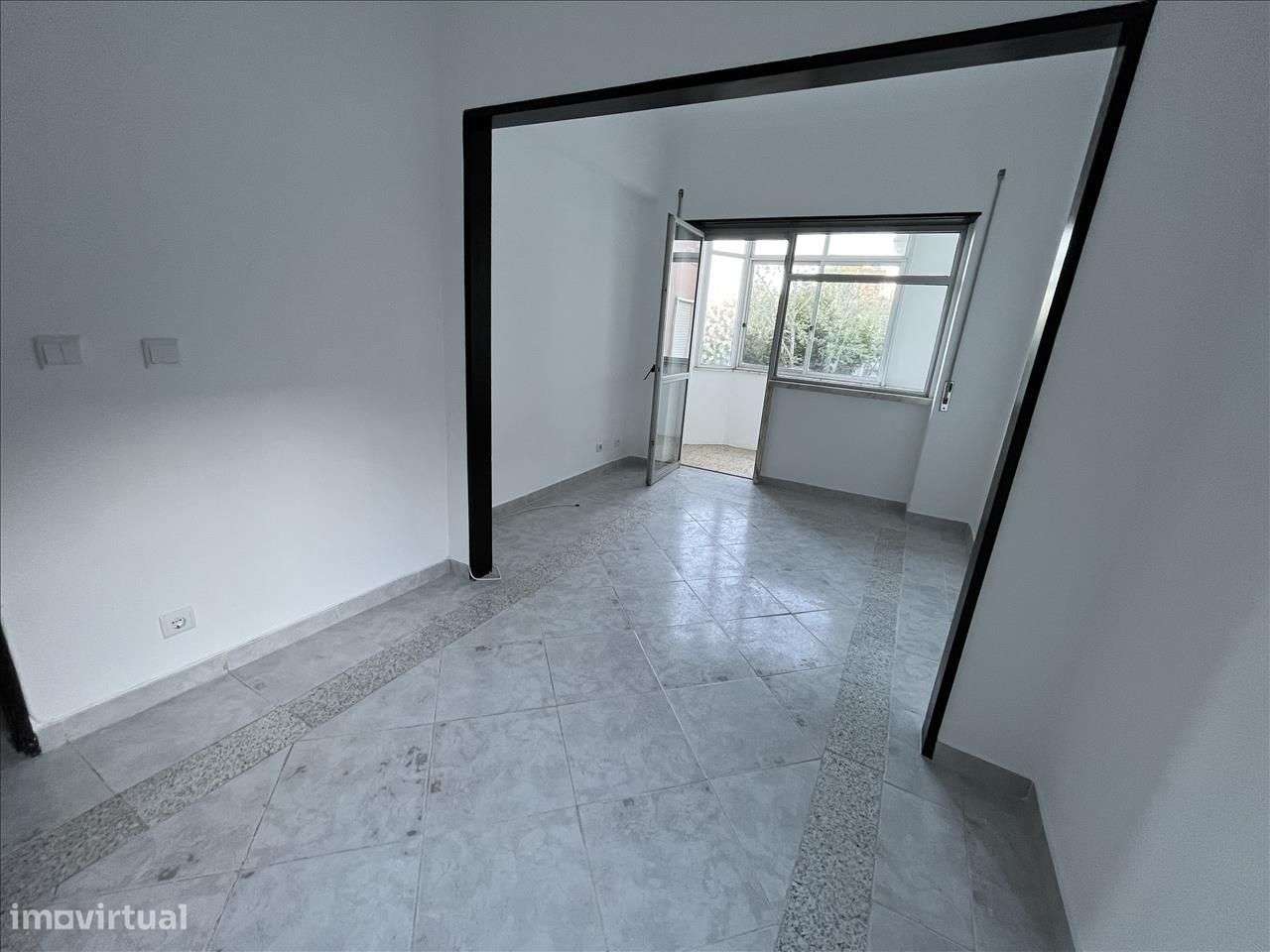 Apartamento T2 em Rio de Mouro - Grande imagem: 4/17