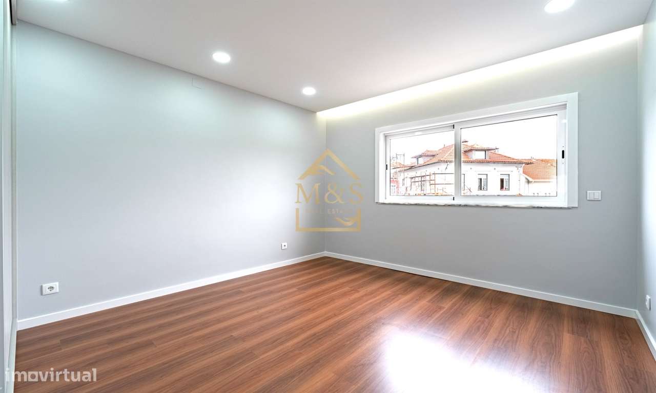 Apartamento T2 Remodelado, Jardim Privativo, Praça Velasquez- Porto-4