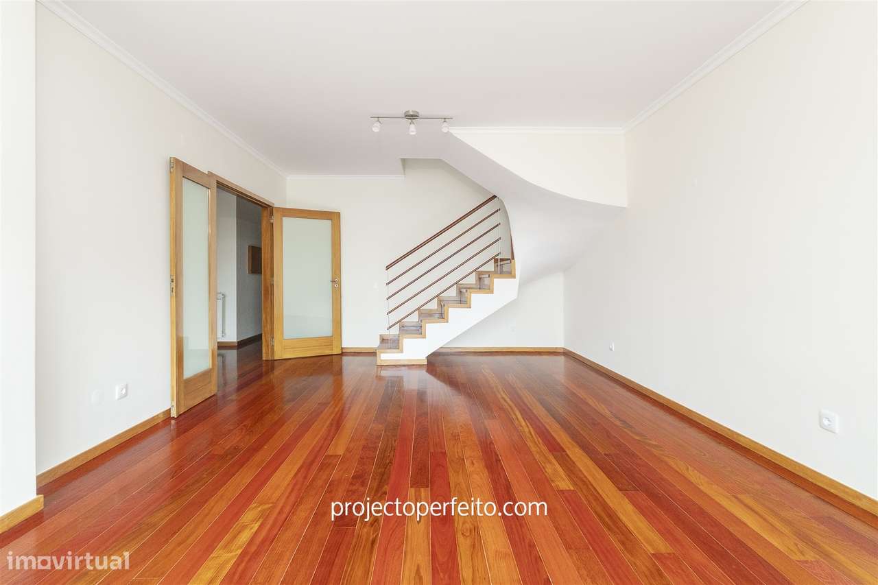 Apartamento T3 DUPLEX Arrendamento em São Félix da Marinha,Vila Nova d - Grande imagem: 3/25