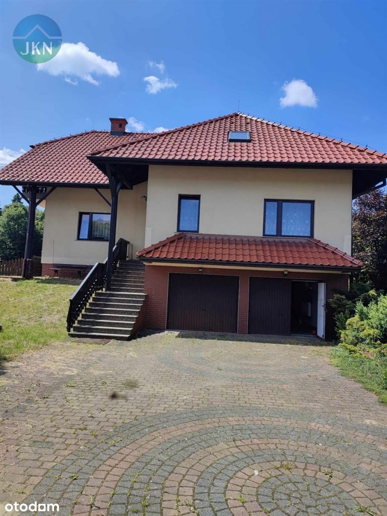 Dom, 290 m², Rajcza