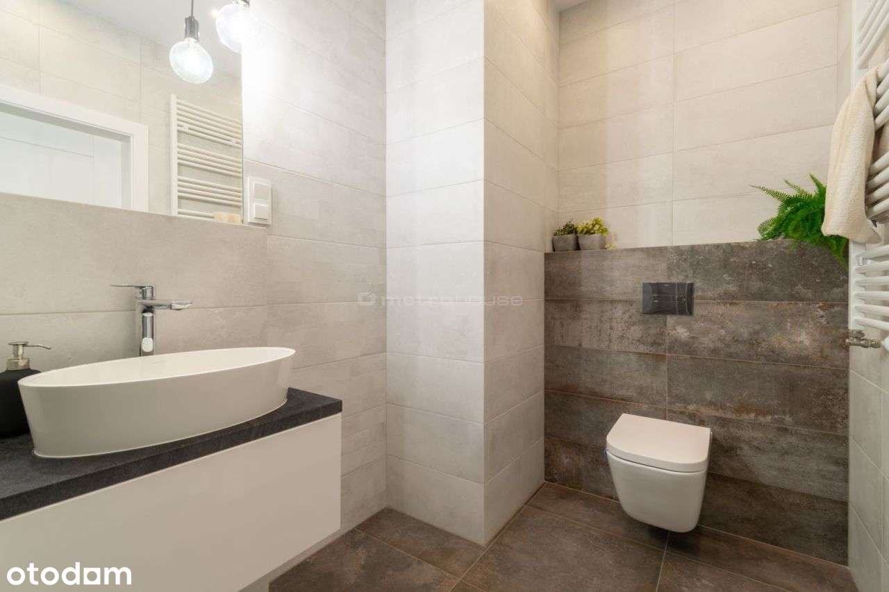 Panorama Katowic Apart.62,49m2 z dużą loggią.-12