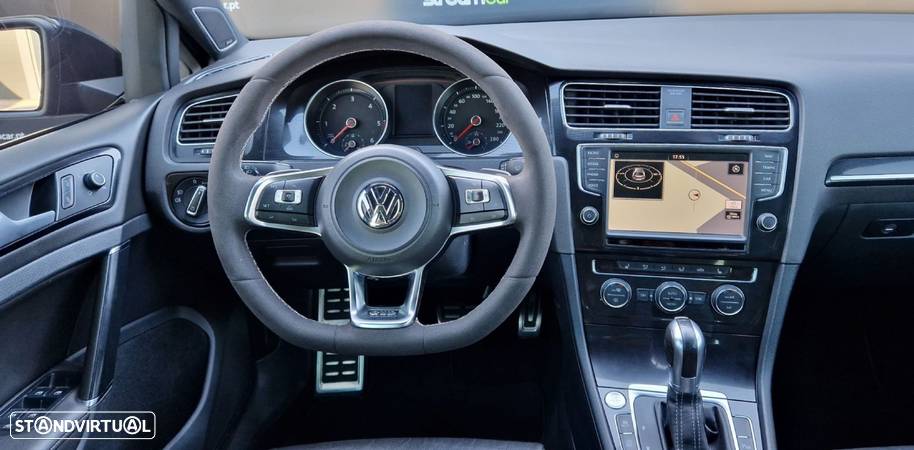 VW Golf 2.0 TDi GTD DSG - 12