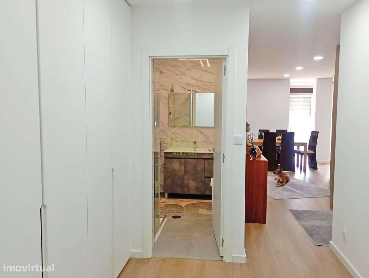 Apartamento T4 transformado em T3 | Matosinhos-19