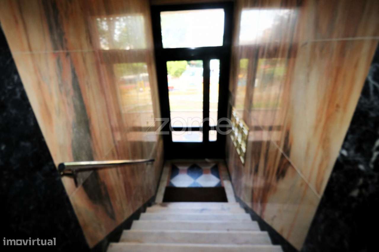 T2 na Venteira com vista desafogada, por 300.000€-20